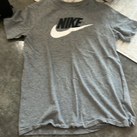 NWOT BUNDLE OF 7 NIKE YOUTH LARGE - Picture 2 of 8